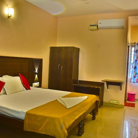 Jains Royal Palace Resorts Yelagiri Exterior photo