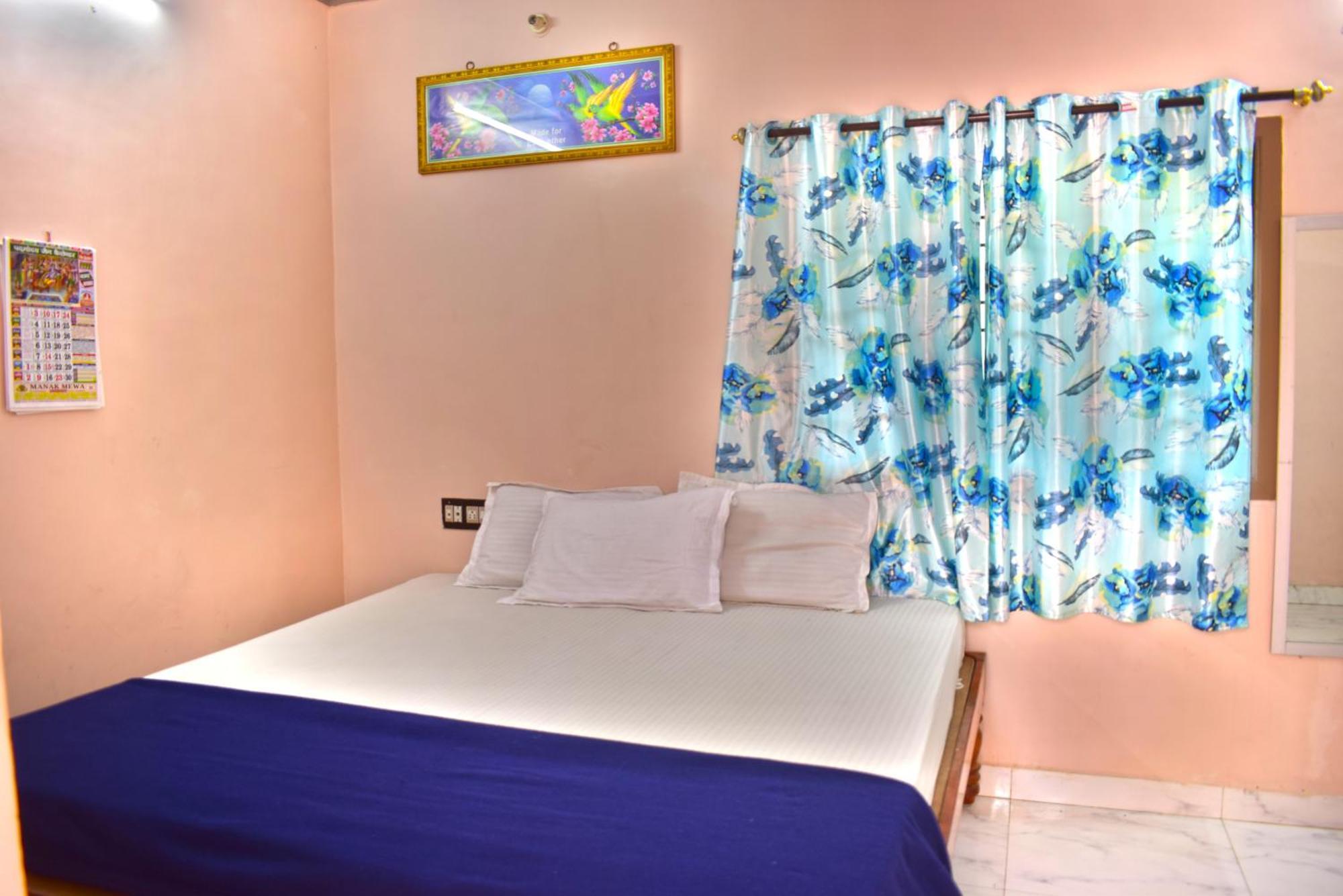Jains Royal Palace Resorts Yelagiri Exterior photo